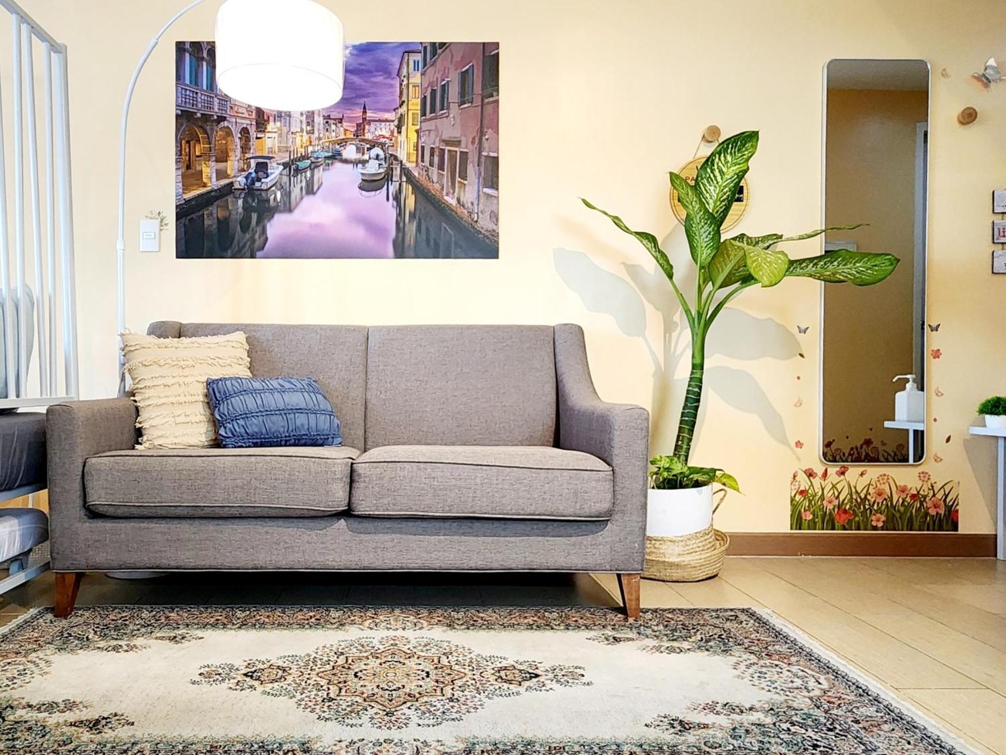 Spacious Cozy Suite At The Venice Mall With Free Parking And Washing Machine (Adults Only) Taguig Zimmer foto